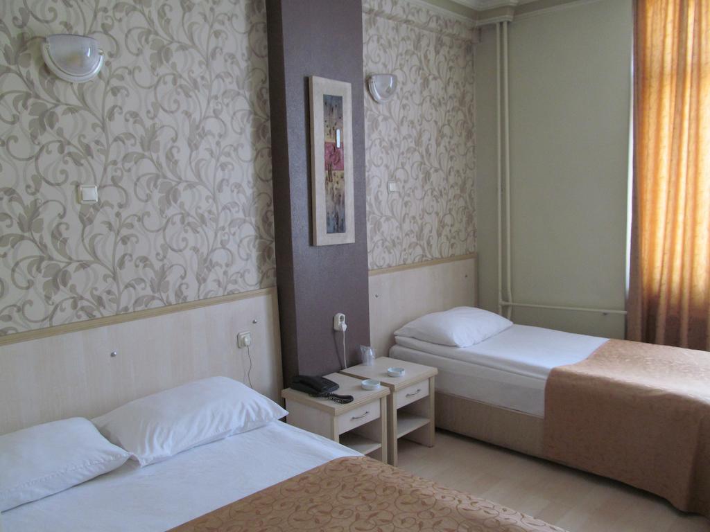 Kolagasi Hotel Corum Pokoj fotografie